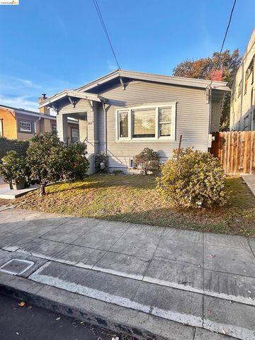 2806 Foothill Blvd, Oakland, CA 94601