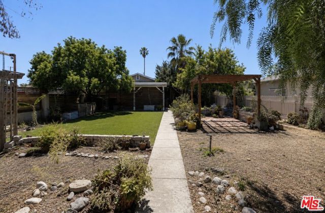 11757 Arminta Street, North Hollywood (los Angeles), CA 91605
