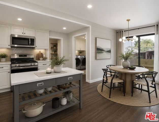 11757 Arminta Street, North Hollywood (los Angeles), CA 91605