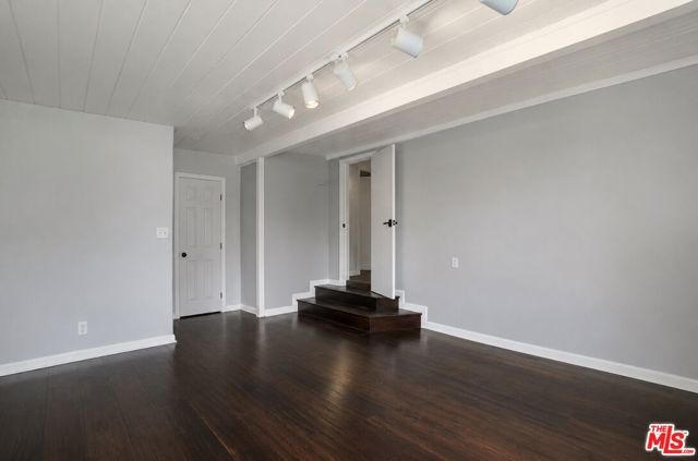 11757 Arminta Street, North Hollywood (los Angeles), CA 91605