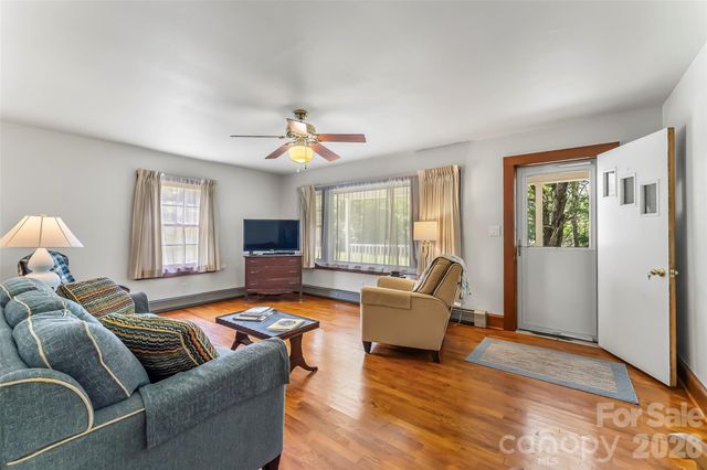 127 Stafford Road, Spruce Pine, NC 28777