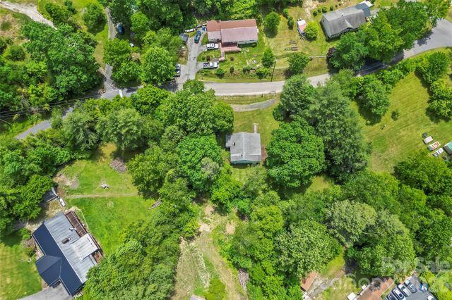 127 Stafford Road, Spruce Pine, NC 28777