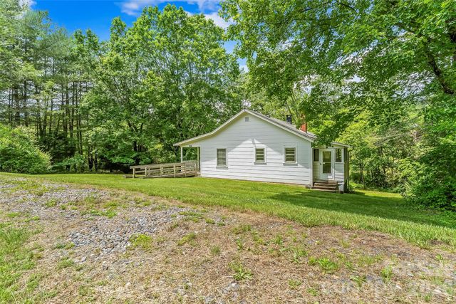127 Stafford Road, Spruce Pine, NC 28777