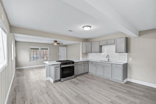 2409 Skyline Drive, Sansom Park, TX 76114