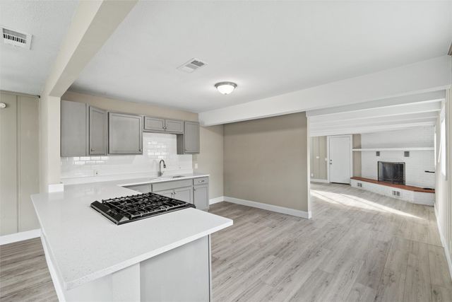 2409 Skyline Drive, Sansom Park, TX 76114