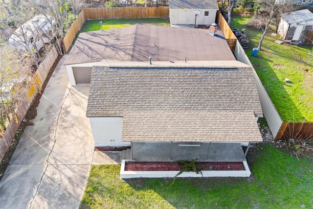 2409 Skyline Drive, Sansom Park, TX 76114