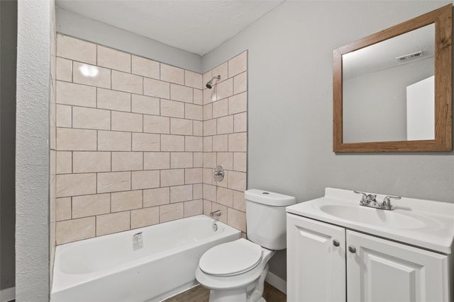 2409 Skyline Drive, Sansom Park, TX 76114