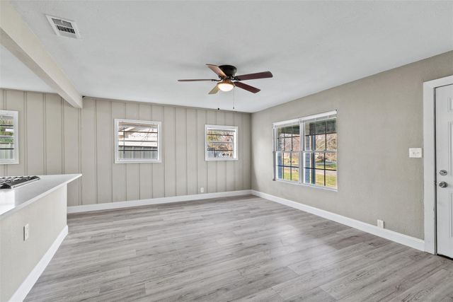 2409 Skyline Drive, Sansom Park, TX 76114