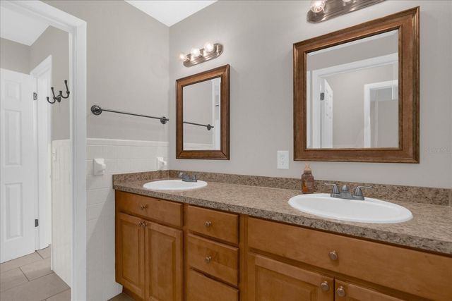 1002 SPIRIT LAKE ROAD, Winter Haven, FL 33880