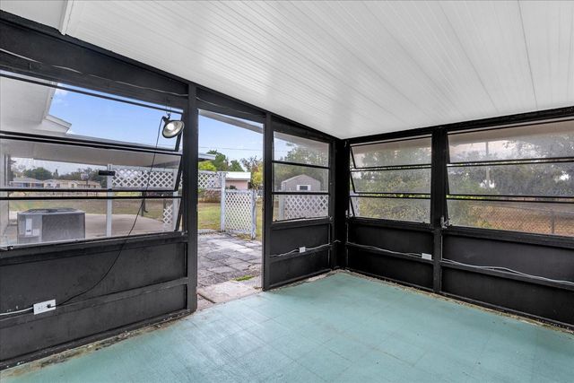 1002 SPIRIT LAKE ROAD, Winter Haven, FL 33880