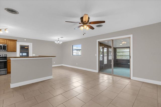 1002 SPIRIT LAKE ROAD, Winter Haven, FL 33880