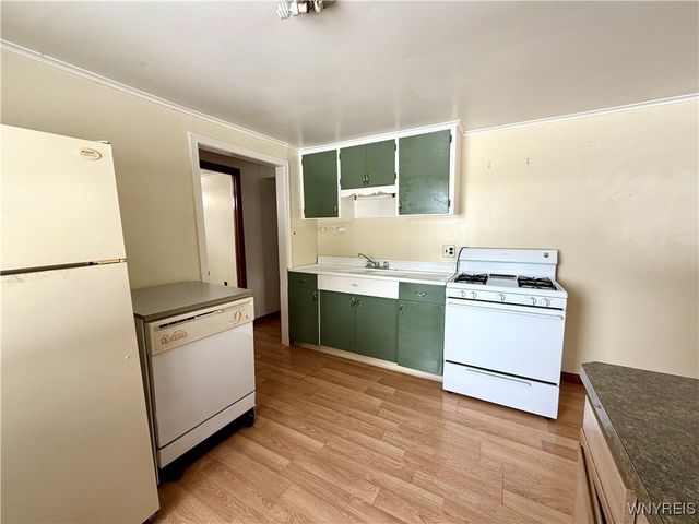 7166 South Abbott Road, Boston, NY 14075