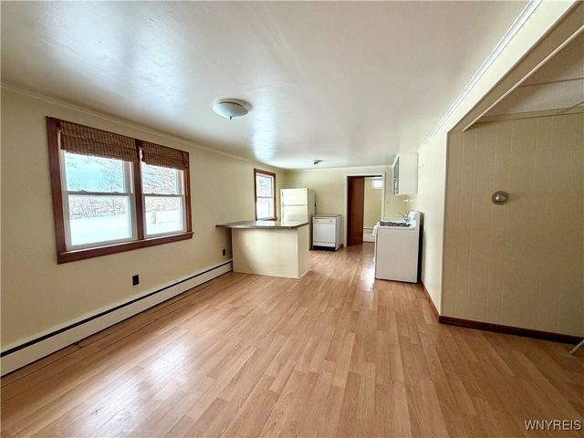 7166 South Abbott Road, Boston, NY 14075