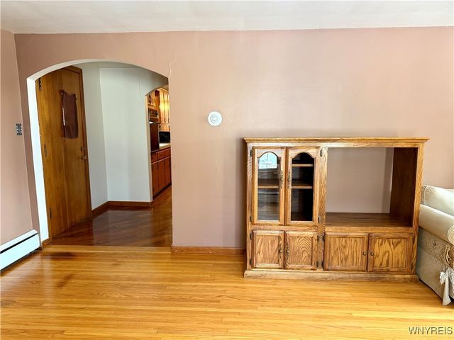 7166 South Abbott Road, Boston, NY 14075