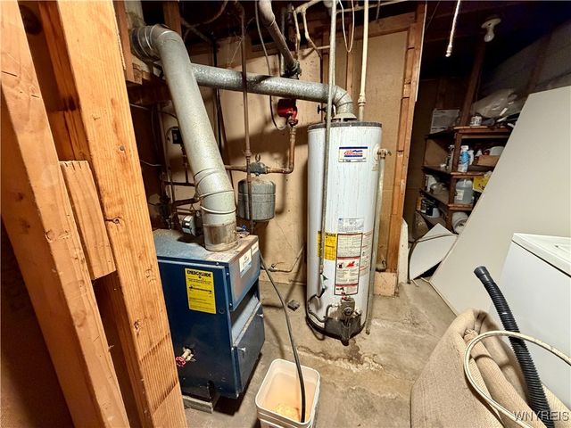 7166 South Abbott Road, Boston, NY 14075