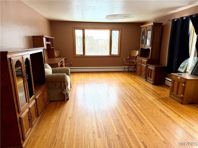 7166 South Abbott Road, Boston, NY 14075