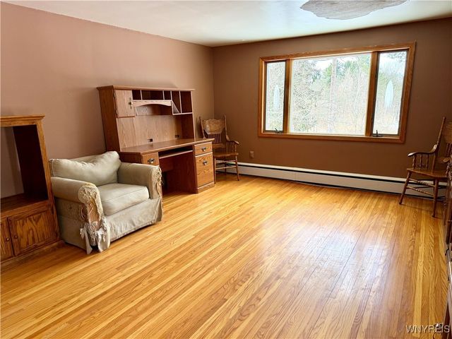 7166 South Abbott Road, Boston, NY 14075