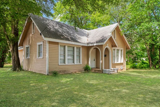 1358 Bonham St, Paris, TX 75460