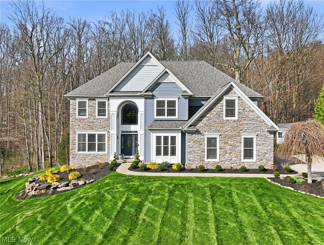 253 Anne Marie Court, Hinckley, OH 44233