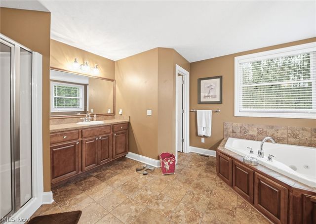 253 Anne Marie Court, Hinckley, OH 44233