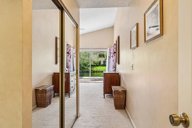 1110 NW 105th Way, Plantation, FL 33322