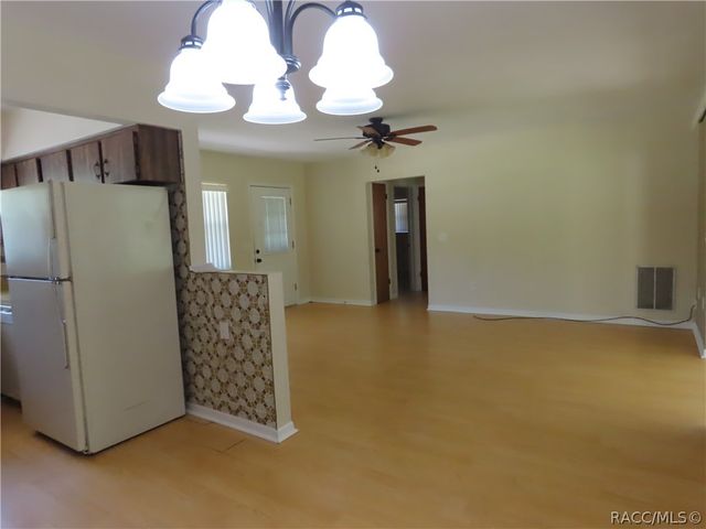 6633 E Holly Street, Inverness, FL 34452