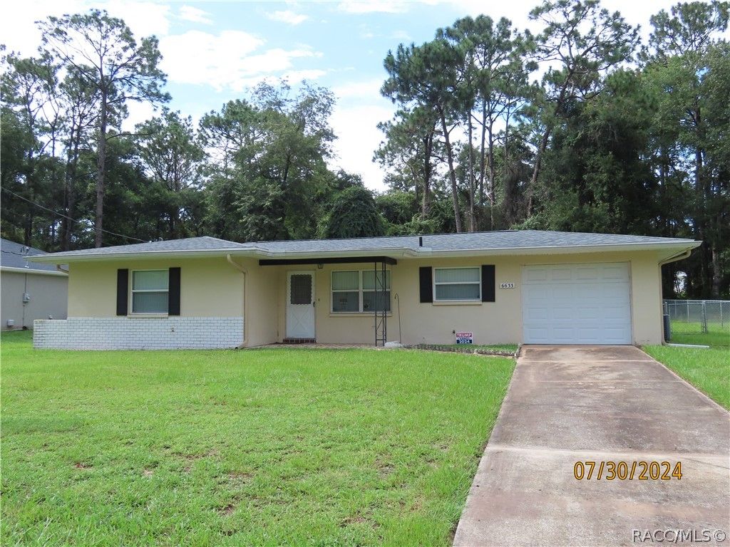 6633 E Holly Street, Inverness, FL 34452