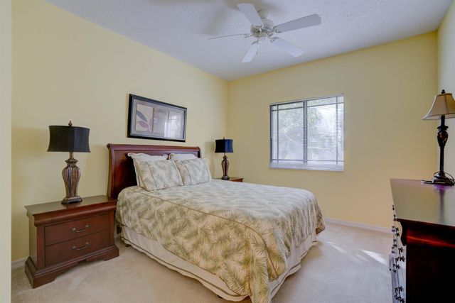 3020 Alcazar Place 207, Palm Beach Gardens, FL 33410
