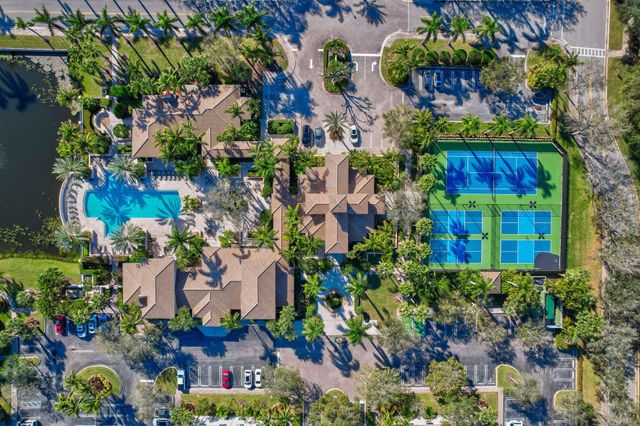 3020 Alcazar Place 207, Palm Beach Gardens, FL 33410