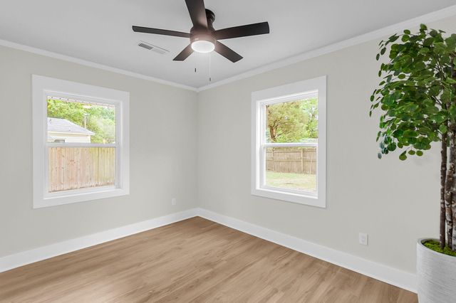 1238 Hawthorne Circle, Hanahan, SC 29410