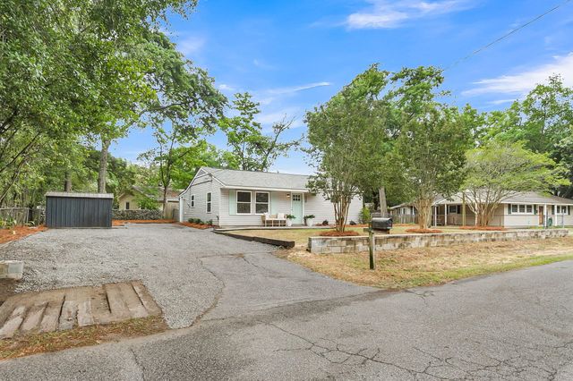 1238 Hawthorne Circle, Hanahan, SC 29410