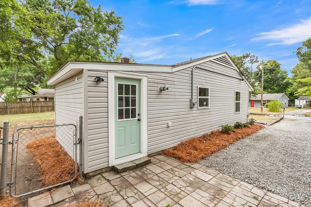1238 Hawthorne Circle, Hanahan, SC 29410