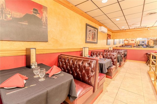 112 Westinghouse Ave, Wilmerding, PA 15148