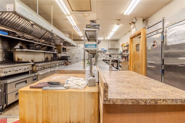 112 Westinghouse Ave, Wilmerding, PA 15148