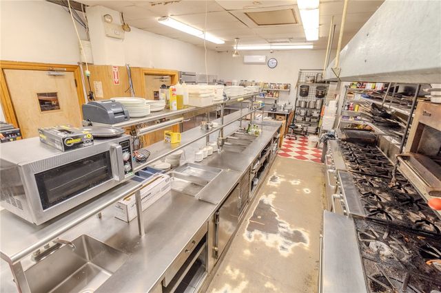 112 Westinghouse Ave, Wilmerding, PA 15148