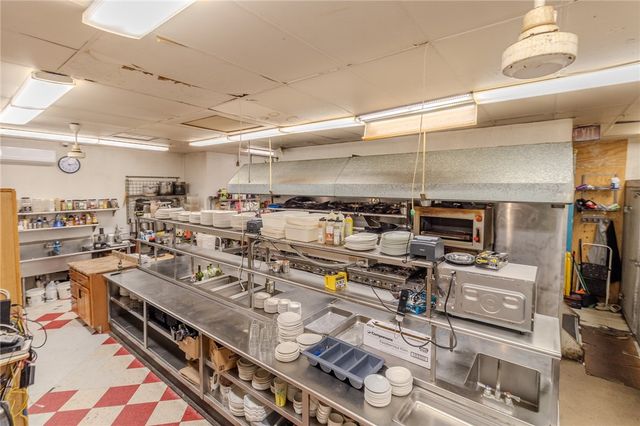 112 Westinghouse Ave, Wilmerding, PA 15148