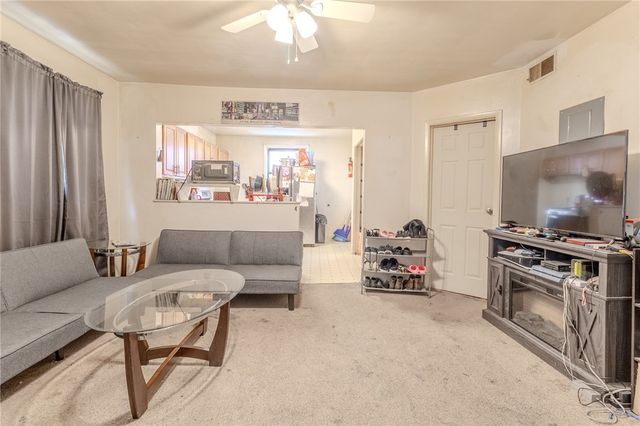 112 Westinghouse Ave, Wilmerding, PA 15148