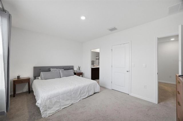 32389 TURTLE GRACE LOOP, Wesley Chapel, FL 33545