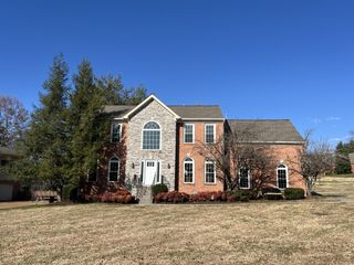355 Springhouse Cir, Franklin, TN 37067