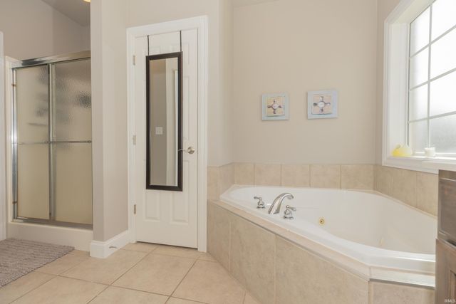 2411 BRANDALIN, Newburgh, IN 47630