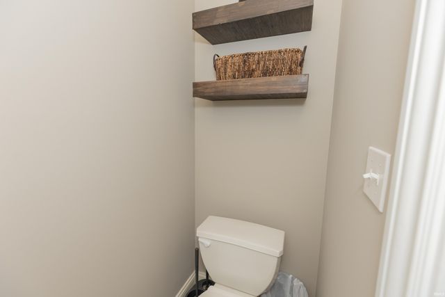 2411 BRANDALIN, Newburgh, IN 47630