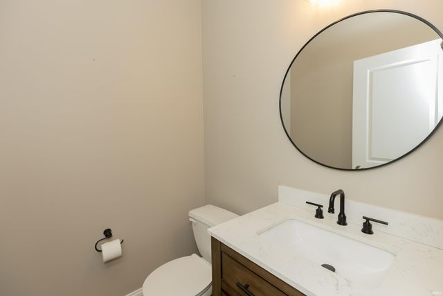 2411 BRANDALIN, Newburgh, IN 47630