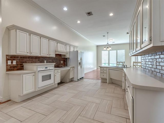 2405 SW 111th Street, Oklahoma City, OK 73170