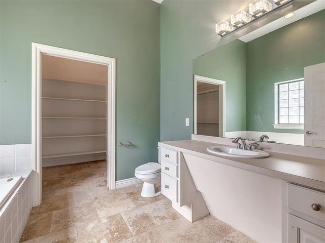 2405 SW 111th Street, Oklahoma City, OK 73170