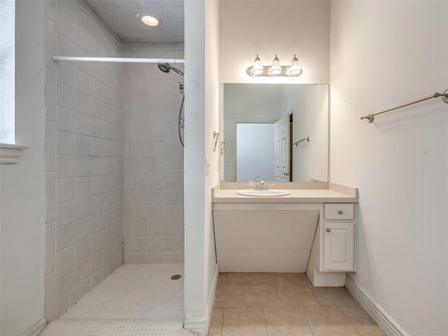 2405 SW 111th Street, Oklahoma City, OK 73170