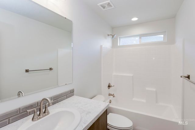 7354 S Menzingers Ave, Meridian, ID 83642