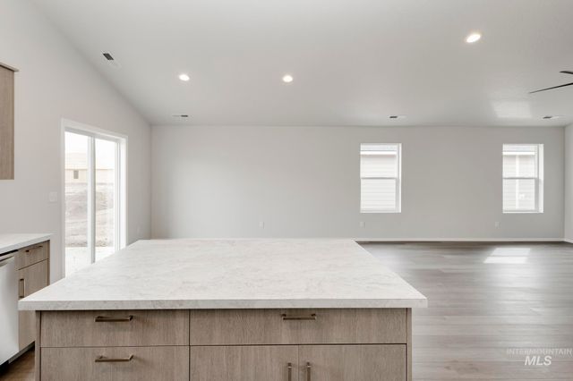 7354 S Menzingers Ave, Meridian, ID 83642