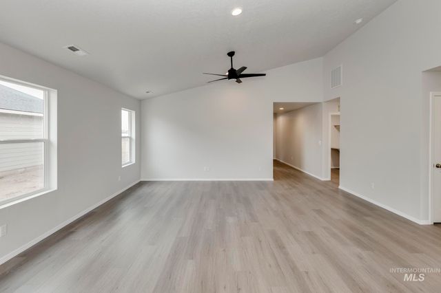 7354 S Menzingers Ave, Meridian, ID 83642