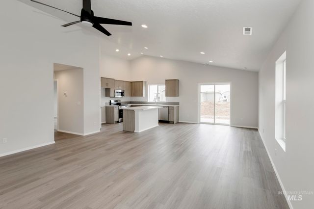 7354 S Menzingers Ave, Meridian, ID 83642