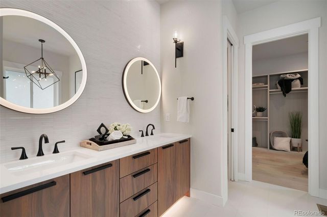 3632 N Buchanan Court, Aurora, CO 80019